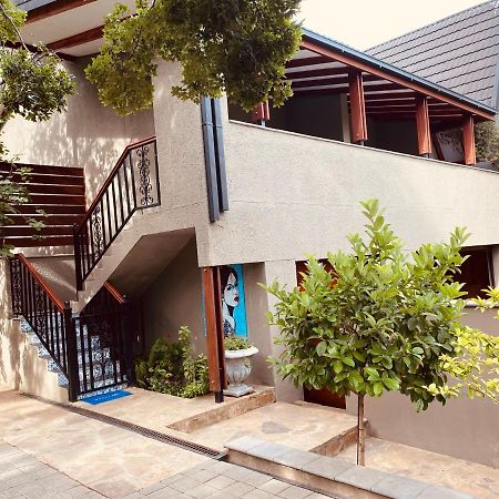 Bella Blue Guesthouse Bloemfontein Exterior photo